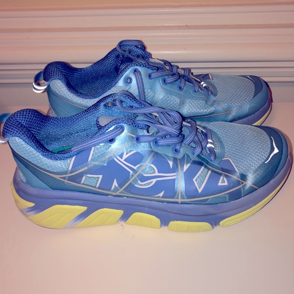 hoka shoes womens size 8